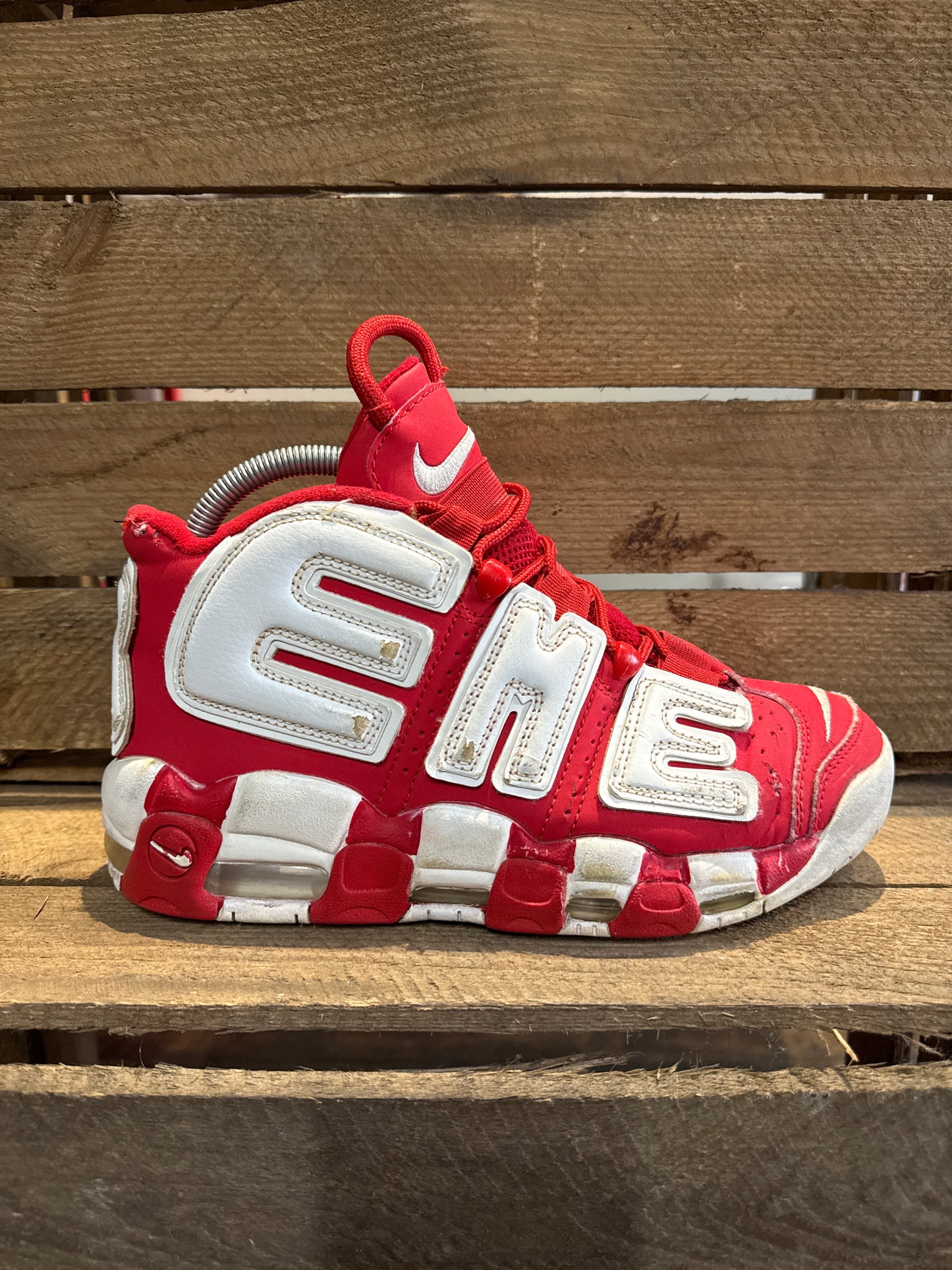 Supreme Red Uptempo Size 6