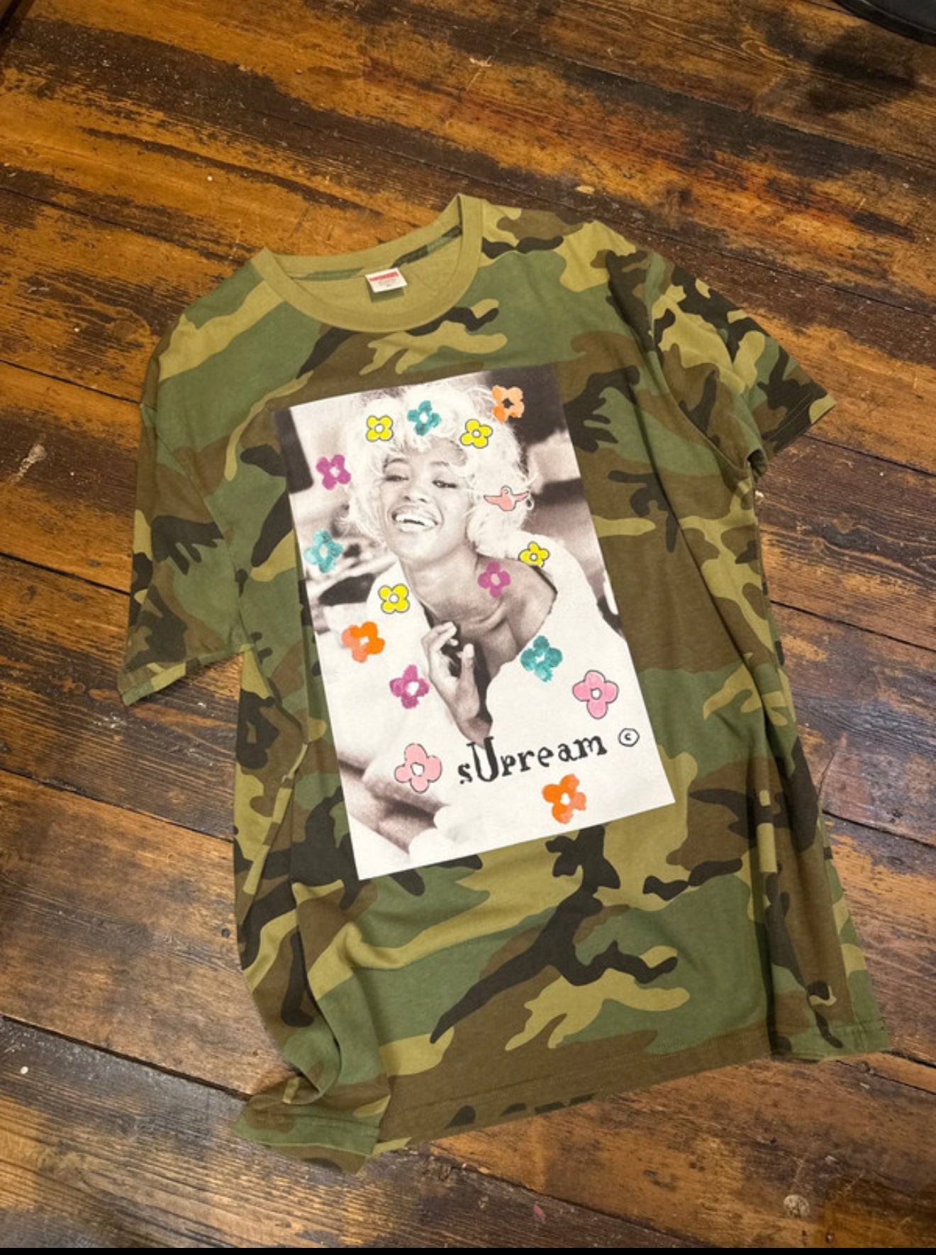 Supreme Naomi Campbell Tee Size XL