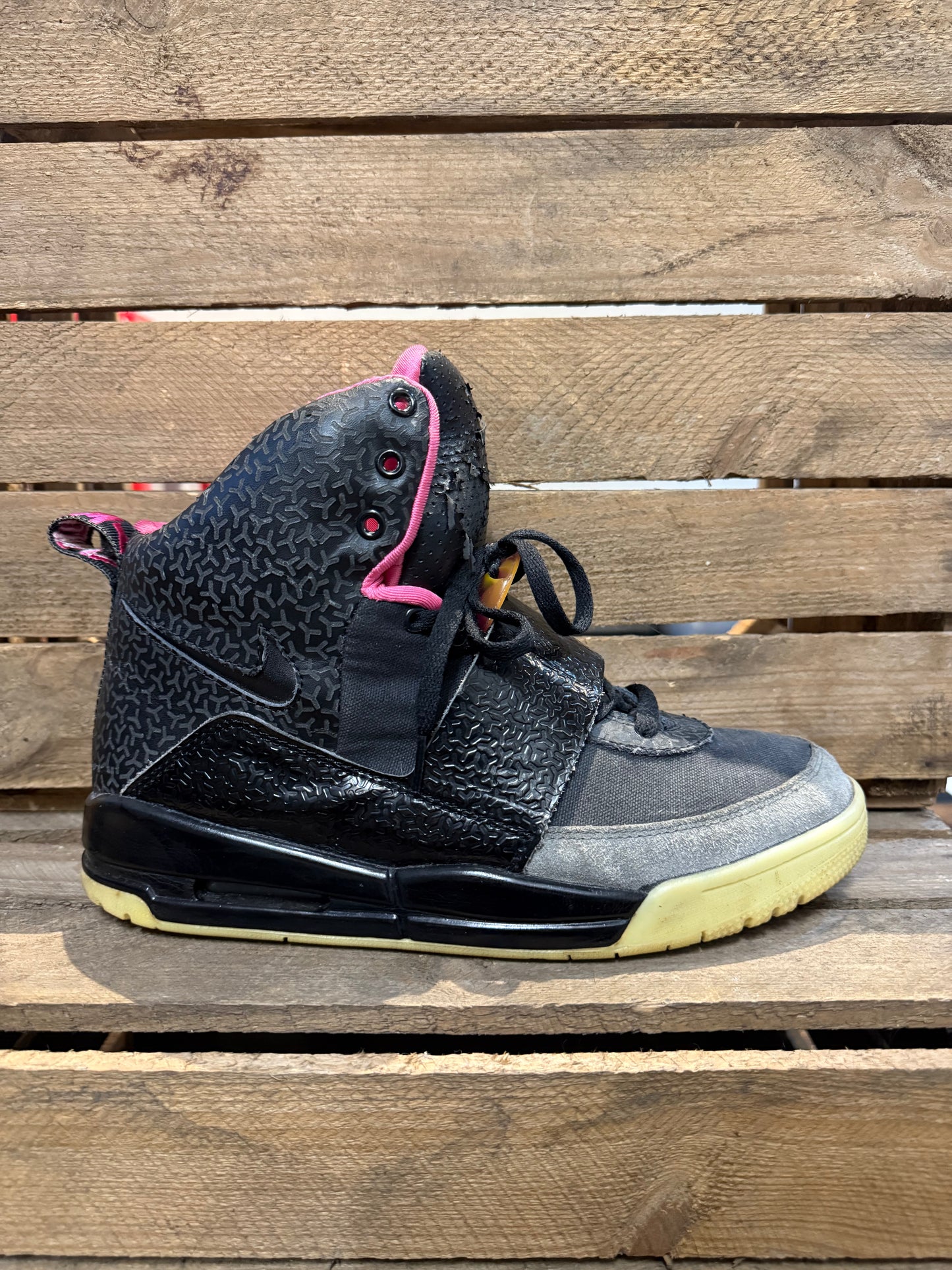Nike Air Yeezy 1 Blink Size 10